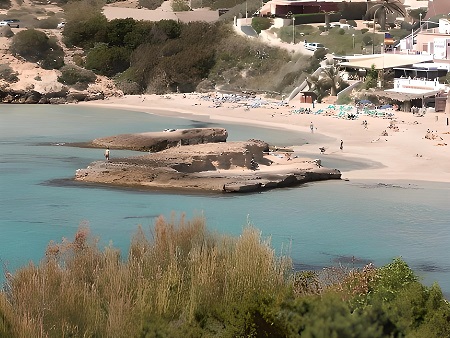 Vista de Cala Tarida en Sant Josep, Ibiza