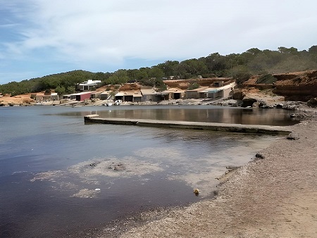 Playa de Pou des Lleó, Santa Eulalia, Ibiza