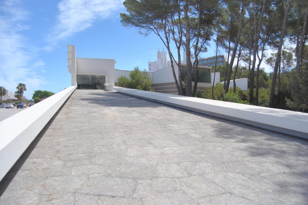 Vista exterior del Palacio de Congresos de Ibiza, Santa Eulalia