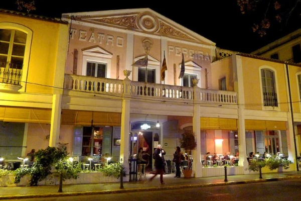 Teatro Pereyra Ibiza, Eivissa: Vista frontal exterior