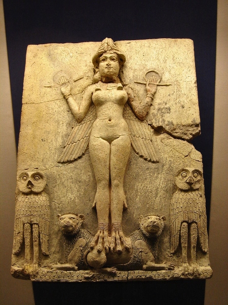 Diosa Tanit: Imagen tallada en piedra
