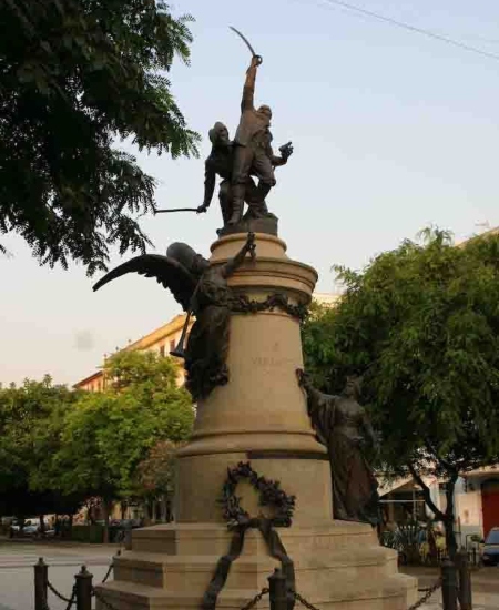 Monumento a Joaquín Vara de Rey y Rubio